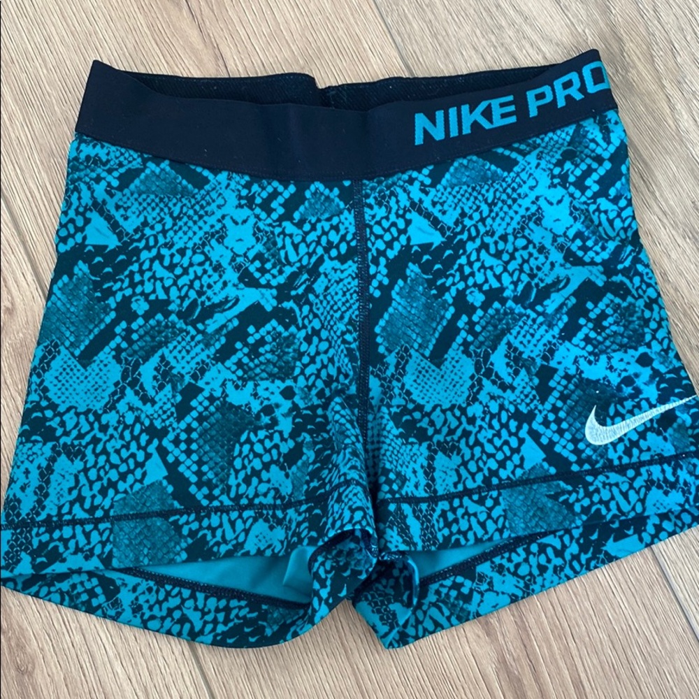 Nike spandex
